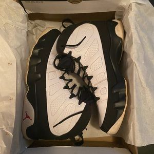 Air Jordan 9 men’s size 10.5 great condition